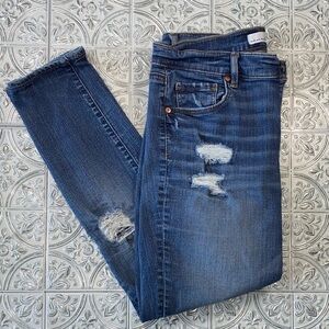 Loft Women’s Distressed Curvy Skinny Blue Jeans Size 29 / 8